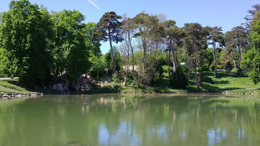 Esterh&aacute;zy palace park