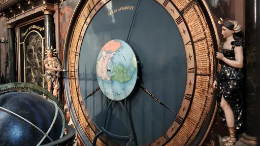 Luna and Sol, Astronomic clock, Strasbourg cathedral