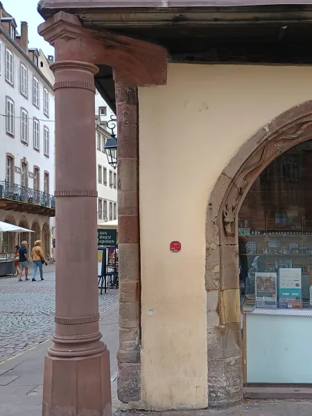 "B&uuml;chmesser" (belly-meter) from 1567, Strasbourg cathedral square