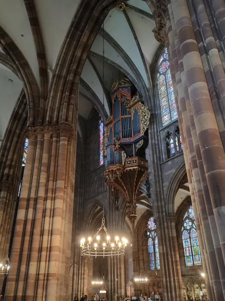 Swallow's nest organ, Strasbourg cathedral