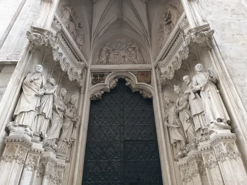 Maria am Gestade, Vienna, Detail of the southern entrance