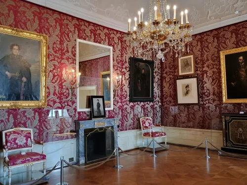 Schloss Esterh&aacute;zy, roter Salon