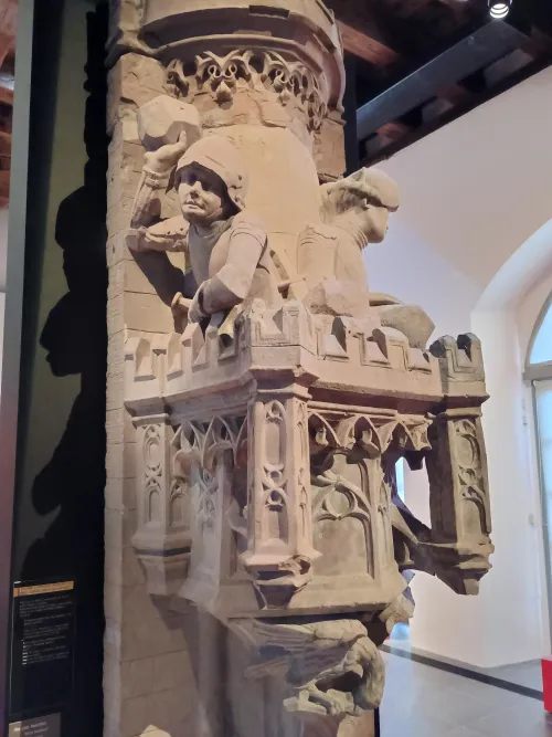Turret with two soldiers throwing stones, 16th century, Historical museum Strasbourg