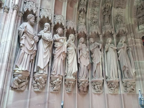 Wise virgins at the southern portal of Saint-Pierre-le-Jeune, Strasbourg
