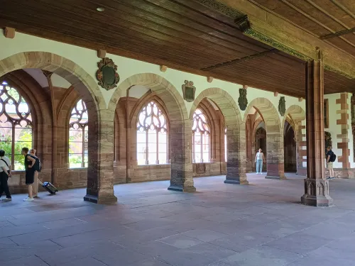 Kreuzgang im Basler M&uuml;nster