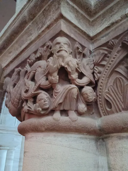 Kapitell mit Mann und Monster, Basler M&uuml;nster