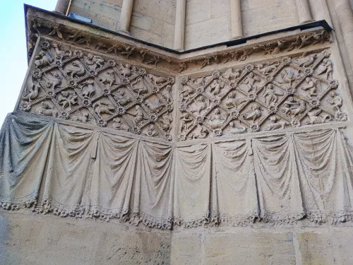 Mischwesen an der Au&szlig;enseite der Kathedrale von Metz