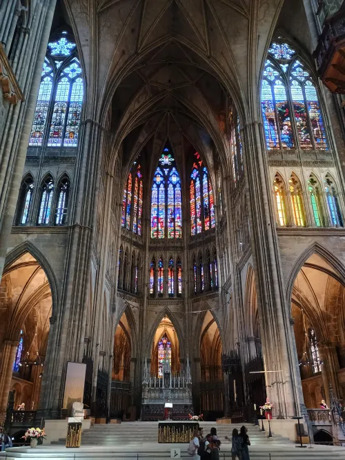 Blick zum Altar, Kathedrale von Metz
