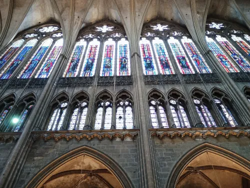 Glasfenster mit Darstellungen weiblicher Heiliger, Kathedrale von Metz