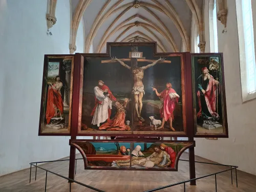 Isenheimer Altartafeln von Matthias Gr&uuml;newald mit Kreuzigung, Mus&eacute;e Unterlinden