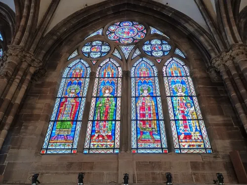 Buntglasfenster mit Darstellungen ottonischer Kaiser des Heiligen R&ouml;mischen Reiches, Stra&szlig;burger M&uuml;nster