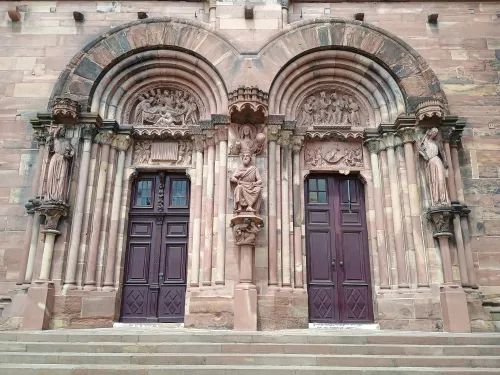 Romanisches Portal am s&uuml;dlichen Querschiff des Stra&szlig;burger M&uuml;nsters